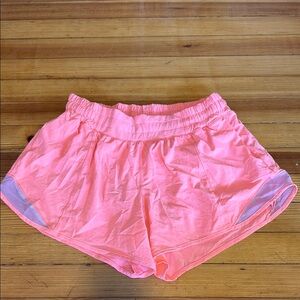 Lululemon - Women’s Size 8 - Vibrant Pink Athletic Shorts with Quick-Dry Fabric